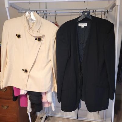 Womenâ€™s Sz M/L Tahari, Anne Klein and More Sets (UB2-CE)