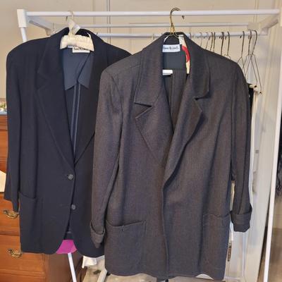 Womenâ€™s Sz M/L Tahari, Anne Klein and More Sets (UB2-CE)
