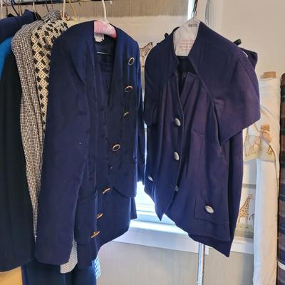 Womenâ€™s Sz M/L Neiman Marcus, Lord and Taylor and More Suit Sets and Dresses (UB2-CE)