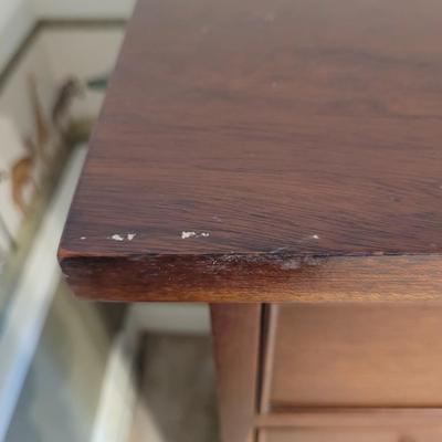 Tall Dresser with Keyholes (UB2-CE)