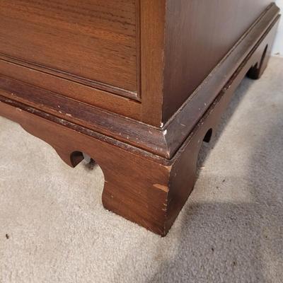 Tall Dresser with Keyholes (UB2-CE)