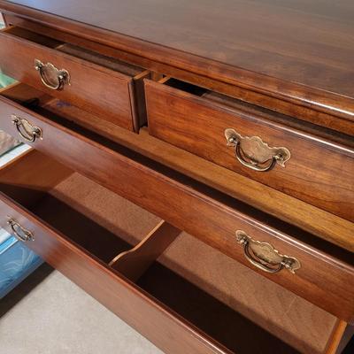 Pennsylvania House Dresser (UB2-CE)