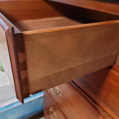 Pennsylvania House Dresser (UB2-CE)