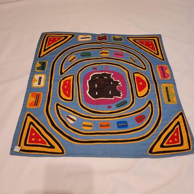 Latin American Hand Sewn Mola Art and Embroidered Folk Art (UB2-CE)