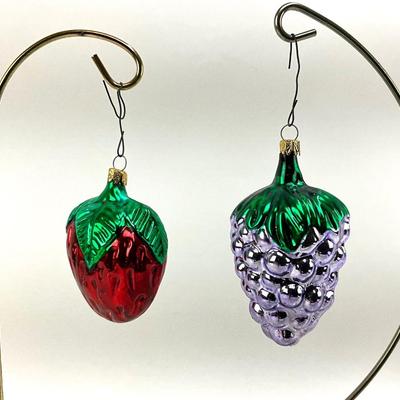 644 Handblown Glass Strawberry and Grapes Ornaments