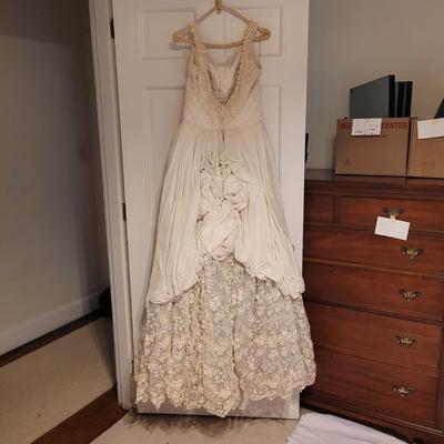 Velveteen Formal Gown (UB2-CE)