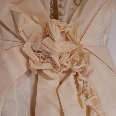 Vintage Wedding Dress (UB2-CE)
