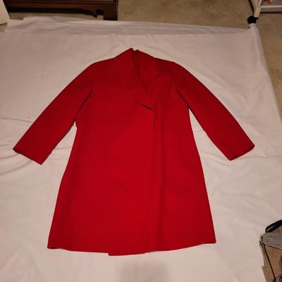 Womenâ€™s Sz L Eileen Fisher, Tahari Shawls, Wool Coats and More (UB2-CE)