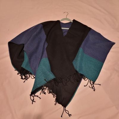 Womenâ€™s Sz L Eileen Fisher, Tahari Shawls, Wool Coats and More (UB2-CE)
