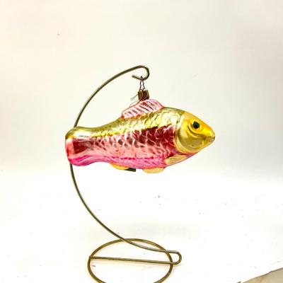 653 Large Whitehurst Glass 6" Pink Fish Ornament