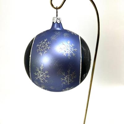 658 Handblown and Handpainted Glass Snowman 4" Ornament