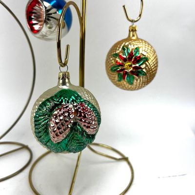 662 Set of 4 Glass Ball Ornaments
