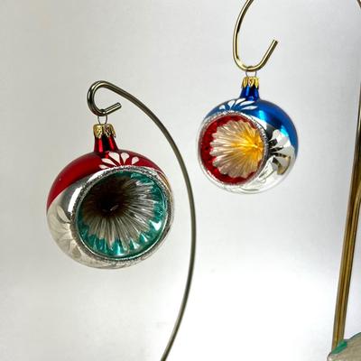662 Set of 4 Glass Ball Ornaments