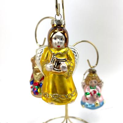 689 Lot of 5 Glass Ornaments Angles and Bear