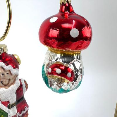690 Lot of 4 Glass Ornaments Gingerbread and Mushrooms