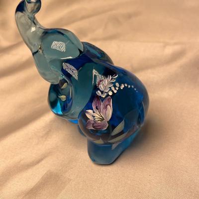 Fenton Elephant Ring holder