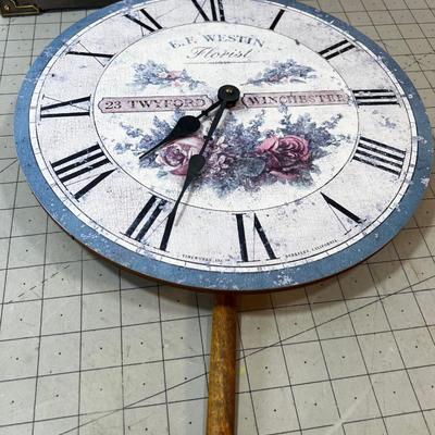 2 Battery Operated Wall Clock