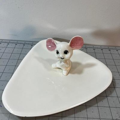 Triangular Mouse Serving Tray 