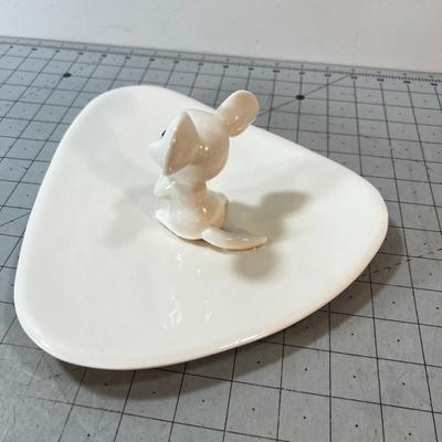 Triangular Mouse Serving Tray 