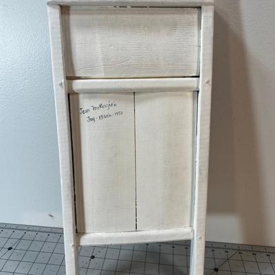 Toll Painted Peter Rabbit Washboard and Dust Pan