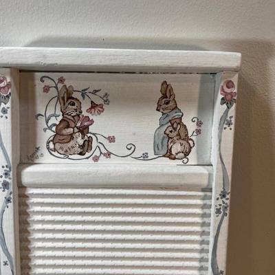 Toll Painted Peter Rabbit Washboard and Dust Pan