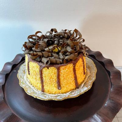 WOW! Awesome Cake Stand with Faux Cake
