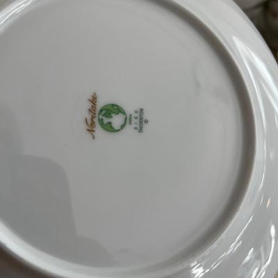 Mixed Lot of Vintage China Mostly Floral