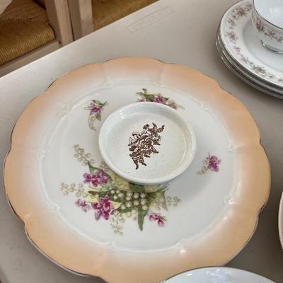 Mixed Lot of Vintage China Mostly Floral