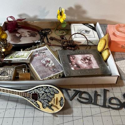 Box of Decorative items: Music Box, Keys etc.