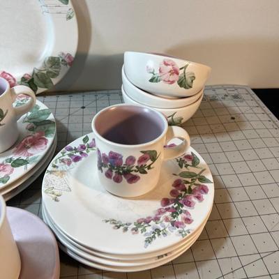 Set of Pink / Purple Partial Set of Pfaltzgraff Dishes