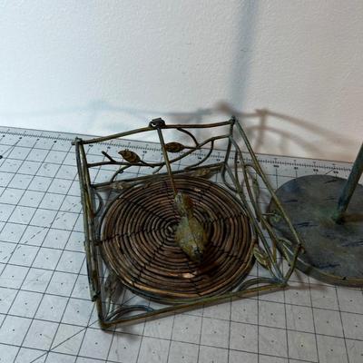 Wrought Iron Bird Paper Towel and Napkin Holder