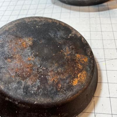 3 Cast Iron Skillets 
