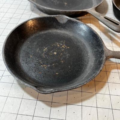 3 Cast Iron Skillets 