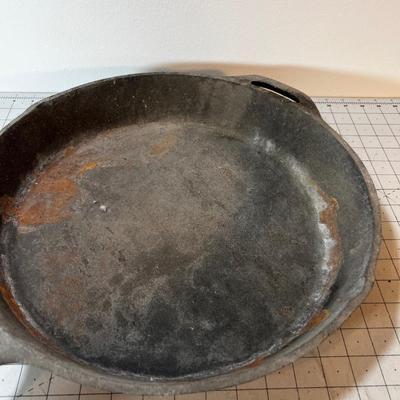 15" Cast Iron Skillet