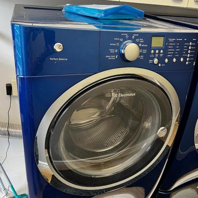 BLUE Electra Lux Washing Machine 