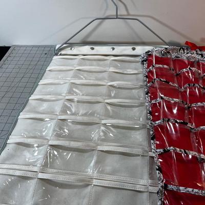 Clean Double Sided Jewelry Hangers (2) 