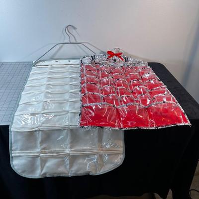 Clean Double Sided Jewelry Hangers (2) 