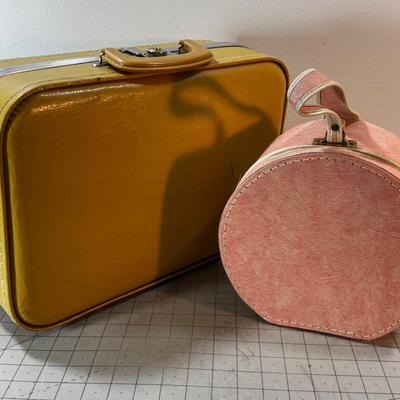 2 Vintage Luggage Pink & Gold 