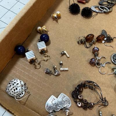 Jewelry - EARRINGS 