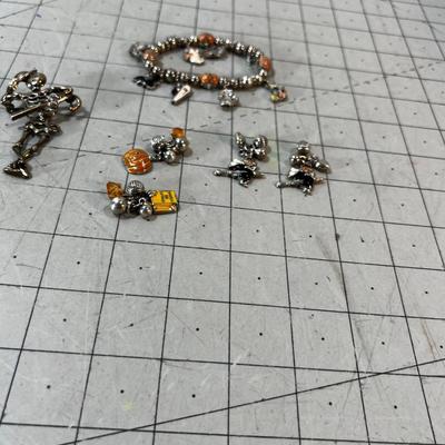 HALLOWEEN Jewels, Pin,  Bracelets, Pendent/charms/earrings 