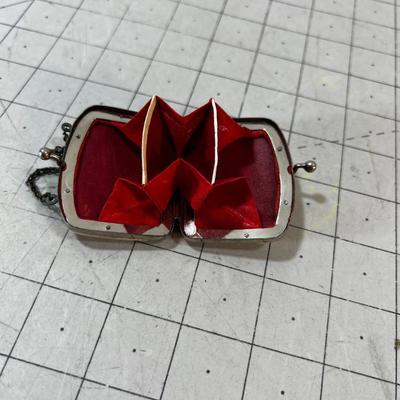 Vintage Mother of Pearl Coin Purse 