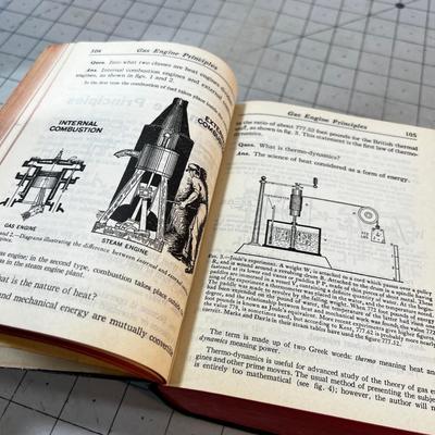 AUDELS New Automobile Guide Dated: 1942