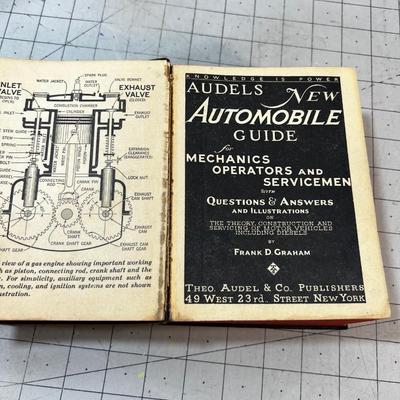 AUDELS New Automobile Guide Dated: 1942