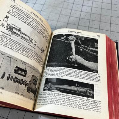 AUDELS New Automobile Guide Dated: 1942