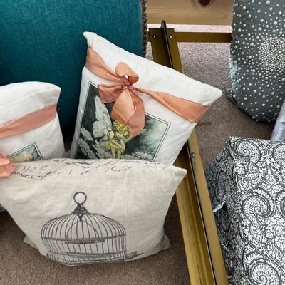 Turquoise Pillow Lot (7) 