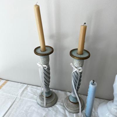 Candle Sticks, Frames and Misc. DÃ©cor' Lot
