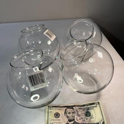 LIGHT FIXTURE GLOBES CLEAR ROUND 5" DIAMETER, 3" OPENING 4 COUNT