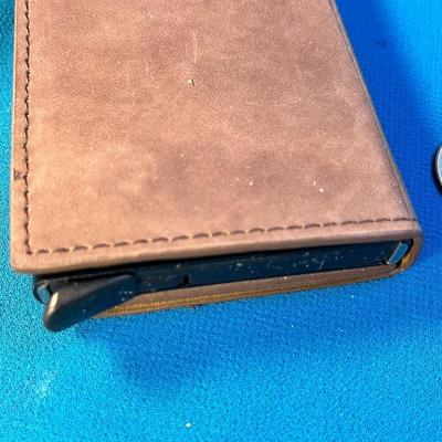 SPECIALTY BUSINESS CARD WALLET WITH DISPENSER, SUEDE-LIKE COVER, NEW IN BOX