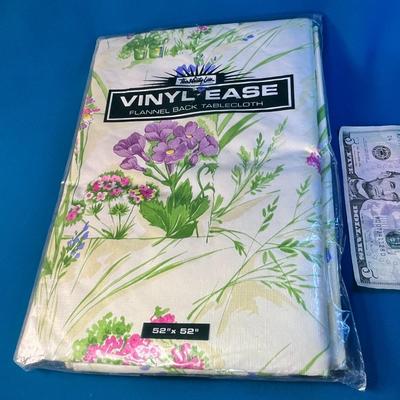 VINTAGE VINYL TABLECLOTH FLORAL PRINT 52" SQUARE NEW IN PACKAGE 