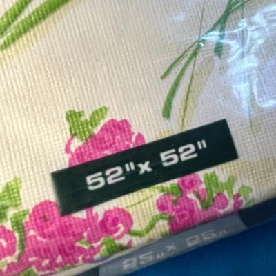 VINTAGE VINYL TABLECLOTH FLORAL PRINT 52" SQUARE NEW IN PACKAGE 